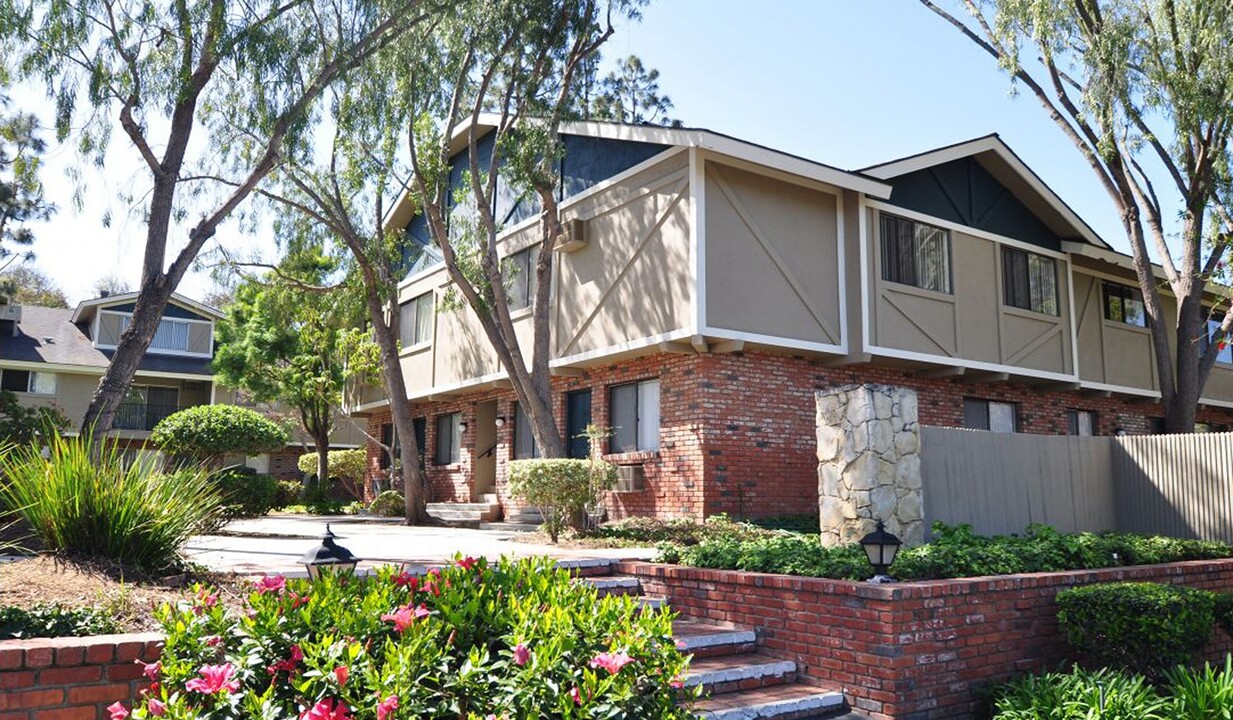 Point Bonita in Chula Vista, CA - Building Photo