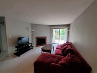 1715 Ascot Way Unit C, Unit C in Reston, VA - Foto de edificio - Building Photo