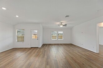 443 Sebring Cir in Hutto, TX - Building Photo - Building Photo