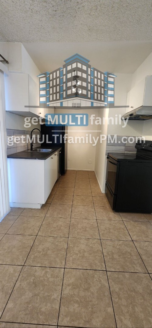 1111 E Butler Dr-Unit -C in Phoenix, AZ - Building Photo - Building Photo