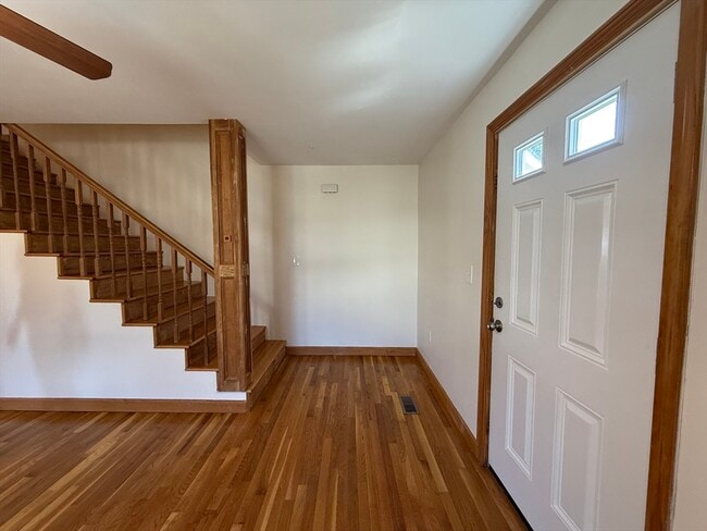 24 Gardner St in Newton, MA - Building Photo - Building Photo