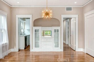 107 N Columbus Ave in Glendale, CA - Building Photo - Building Photo