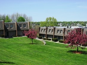 Briarcliff Estates in Syracuse, NY - Foto de edificio - Building Photo