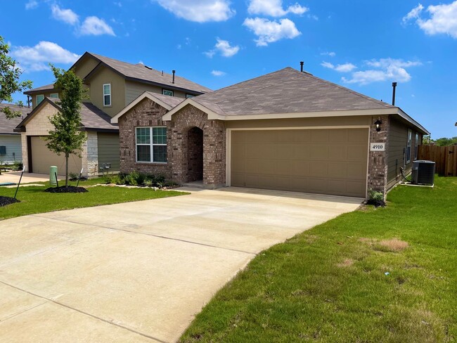 4910 Bunker Dr in San Antonio, TX - Building Photo - Building Photo