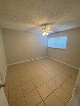 665 Glouchester St in Boca Raton, FL - Building Photo - Building Photo