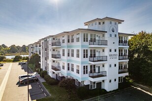 Solstice at Bay Oaks in Norfolk, VA - Building Photo