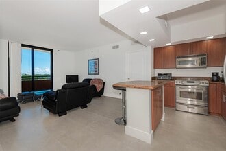 110 N Federal Hwy, Unit #1620 in Fort Lauderdale, FL - Building Photo - Building Photo