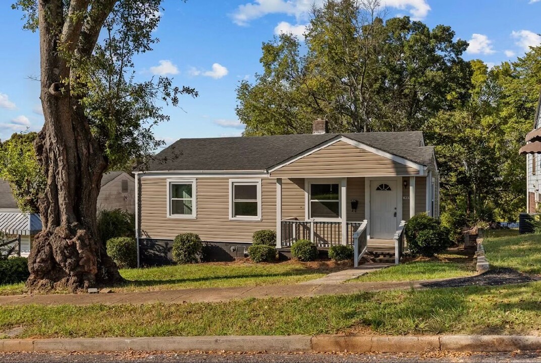 1404 32nd Street Ensley in Birmingham, AL - Foto de edificio