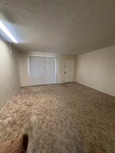 4214 W Frier Dr in Phoenix, AZ - Foto de edificio - Building Photo