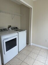 2631 Emerald Lake Ct in Kissimmee, FL - Building Photo - Building Photo