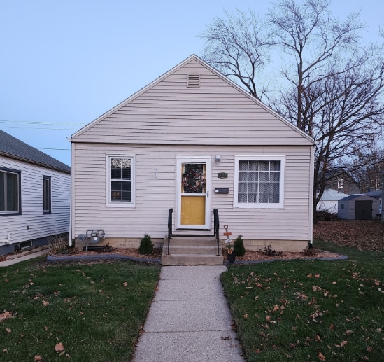 3784 S Rutland Ave in St. Francis, WI - Building Photo - Building Photo