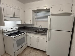 732 S J Street Lake Worth Beach, FL 33460 in Lake Worth, FL - Building Photo - Building Photo