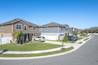 Calabay Crossing in Haines City, FL - Building Photo - Building Photo