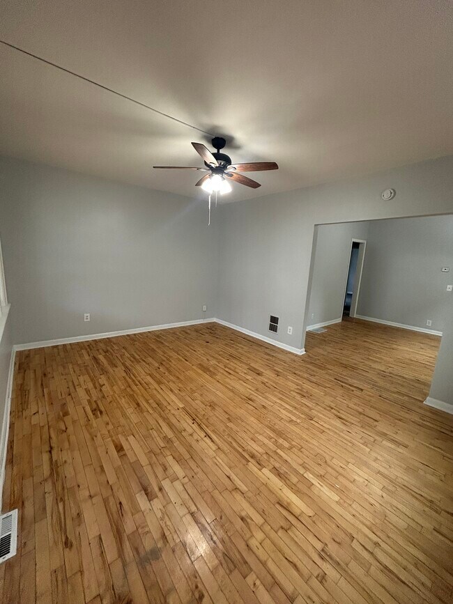 40 Moulson St, Unit 40 Moulson St in Rochester, NY - Building Photo - Building Photo