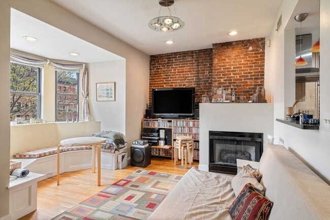 39 Worcester Sq, Unit 5