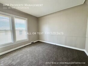 116 11th St NE in Massillon, OH - Building Photo - Building Photo