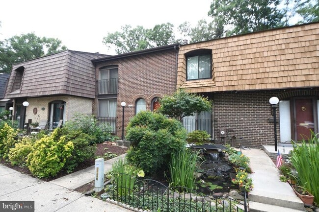 property at 8147 Inverness Ridge Rd