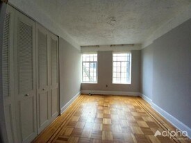 221 E 23rd St in New York, NY - Building Photo