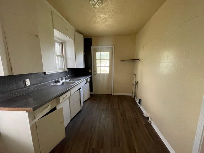 5345 E Parkway Dr in Beaumont, TX - Building Photo - Building Photo