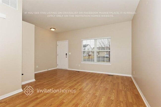 370 Reston Cir in Romeoville, IL - Building Photo - Building Photo