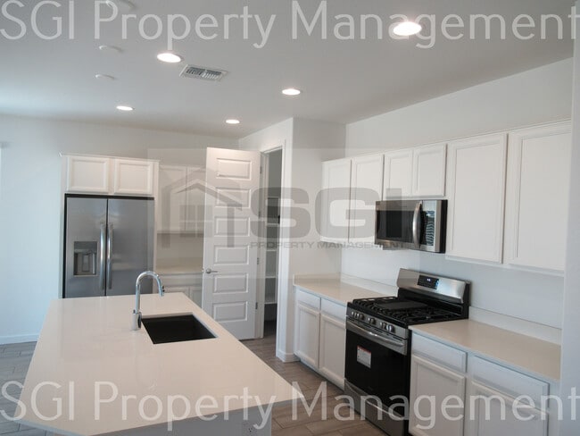 1622 W la Mirada Dr in Phoenix, AZ - Building Photo - Building Photo