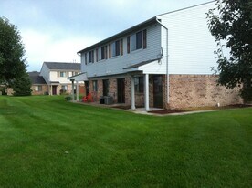 50100 South Benny Court in New Baltimore, MI - Building Photo