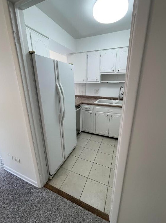 539 W Stratford Pl, Unit 405 in Chicago, IL - Foto de edificio - Building Photo