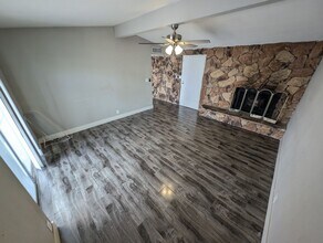 1956 Golden Arrow Dr in Las Vegas, NV - Building Photo - Building Photo
