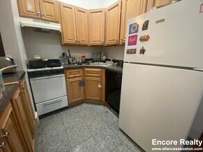 1254 Commonwealth Ave in Boston, MA - Building Photo - Building Photo