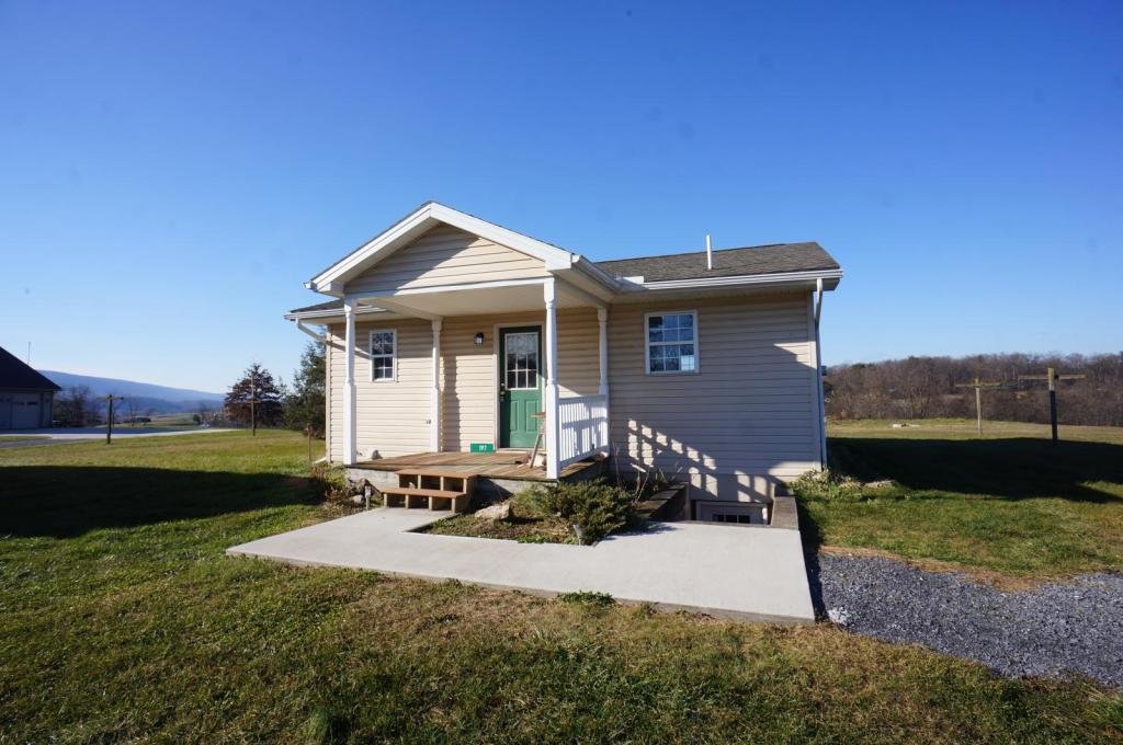 197 Pontius Ln in Loysville, PA - Building Photo