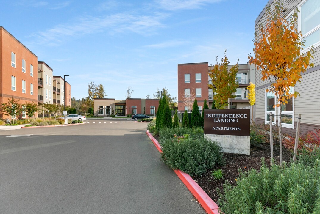 Independence Landing Apartments in Independence, OR - Building Photo