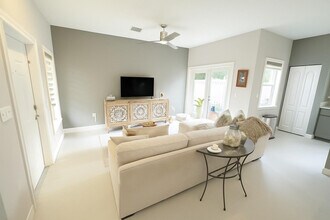 303 SE 22nd St in Fort Lauderdale, FL - Building Photo - Building Photo