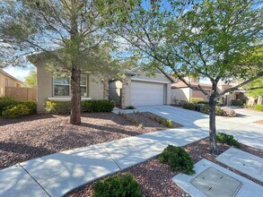 1581 Boundary Peak Way in Las Vegas, NV - Building Photo - Building Photo