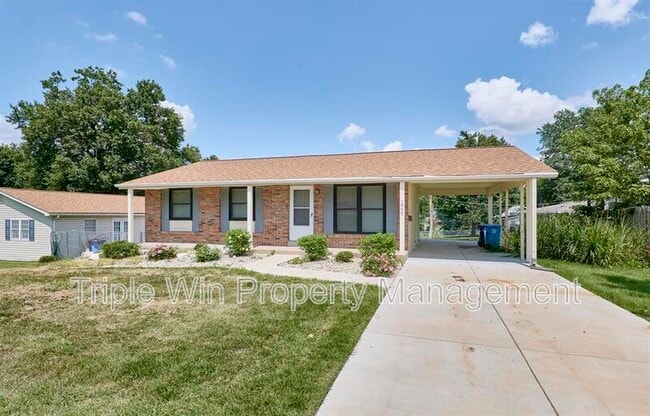 1955 Bobbinray Ave in Florissant, MO - Building Photo - Building Photo