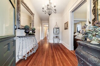 112 W Waldburg St in Savannah, GA - Foto de edificio - Building Photo