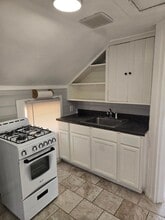 442 E Arrow Hwy in Upland, CA - Building Photo - Building Photo