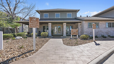 Reserve at Saratoga in Corpus Christi, TX - Building Photo - Building Photo