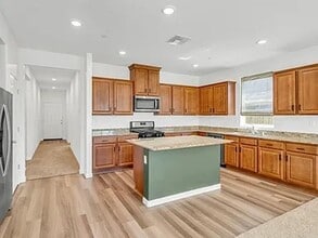 2362 Nectar Way in Linda, CA - Building Photo - Building Photo
