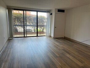 1 Pond St in Winthrop, MA - Building Photo - Building Photo