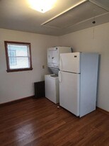 20 W College Ave in Frostburg, MD - Building Photo