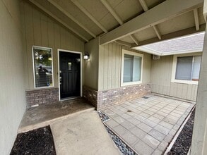 1405 Fransen Ln in Modesto, CA - Building Photo - Building Photo