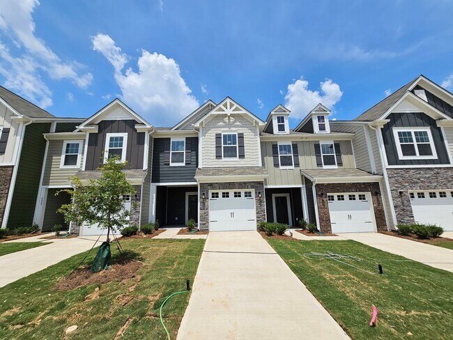 6013 Rizer Dr in Charlotte, NC - Building Photo - Building Photo