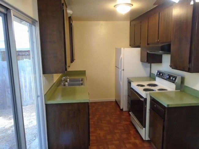 1580 Lance Dr in Santa Rosa, CA - Building Photo - Building Photo