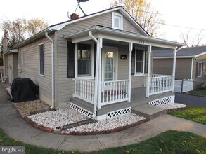 203 W 5th Ave in Ranson, WV - Foto de edificio - Building Photo
