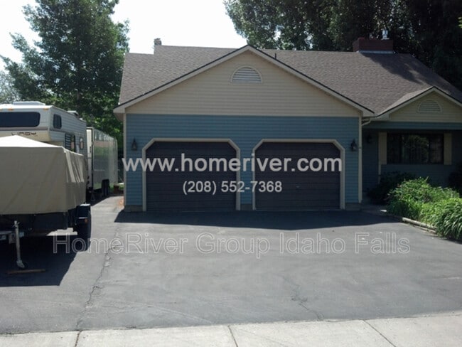 1545 Bluebird Ln in Idaho Falls, ID - Building Photo - Building Photo