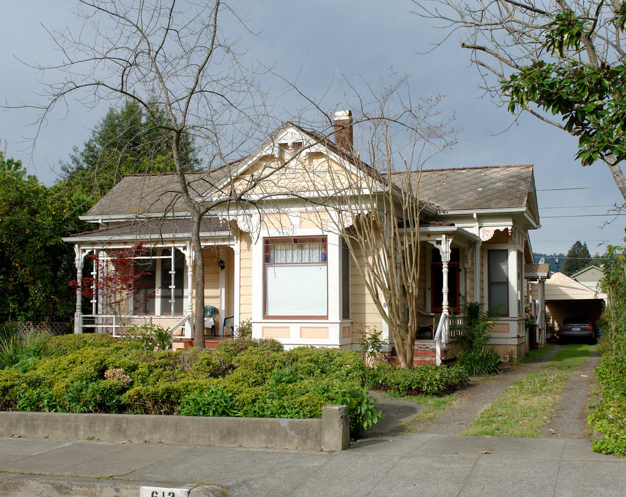 613 Johnson St in Healdsburg, CA - Building Photo