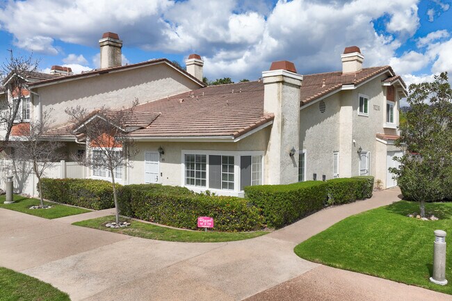 The Lakes Town Center in Santee, CA - Building Photo - Building Photo