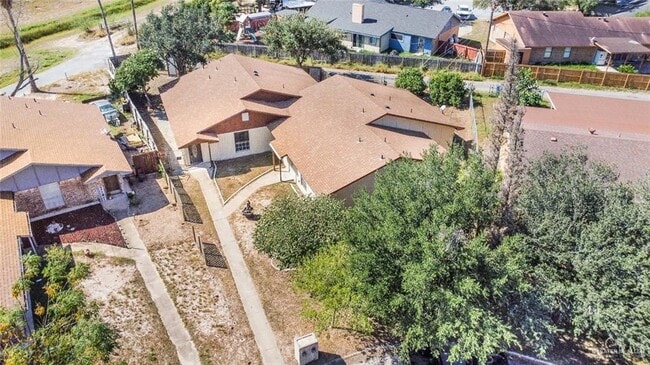 204 E Upas Ave in McAllen, TX - Building Photo - Building Photo