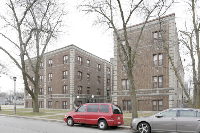 3230 Home Ave in Berwyn, IL - Foto de edificio - Building Photo