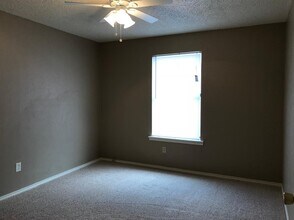 5702 Brownfield Dr in Lubbock, TX - Building Photo - Building Photo